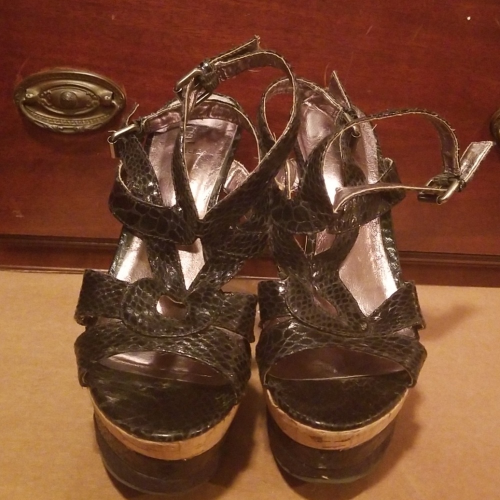 Bakers hi heels